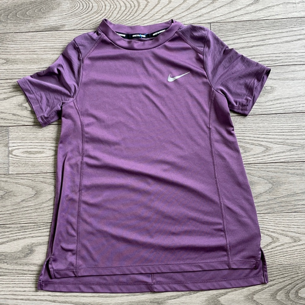 NIKE RUN FIT T